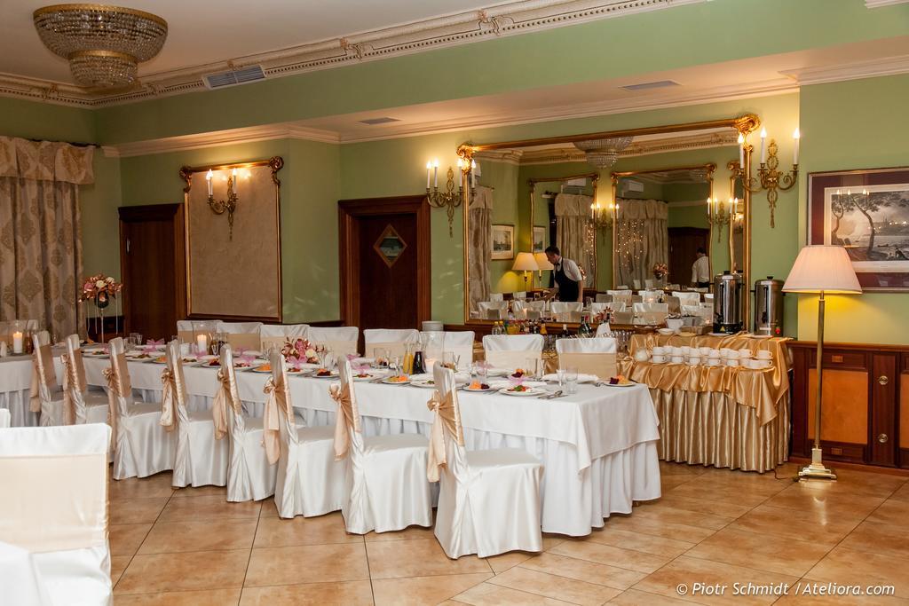 Hotel Sportwerk Tyniec Maly Exterior foto
