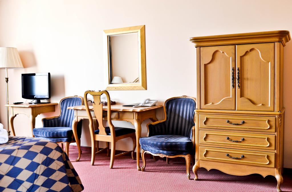 Hotel Sportwerk Tyniec Maly Quarto foto
